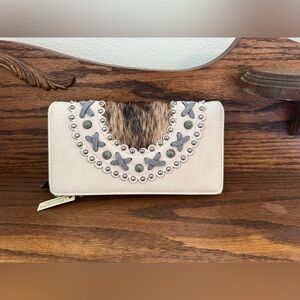 Montana West Stylish Cream and Brown Women's Wallet